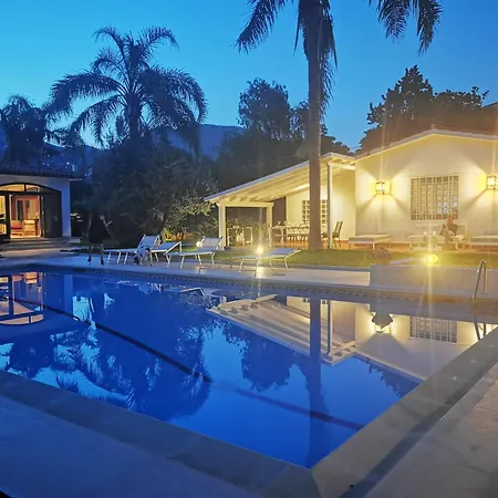 Domus Orestea Luxury Suites-3